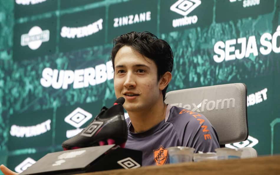 Goleiro do Fluminense, Pitaluga vê Fábio como inspiração e explica saída do Liverpool