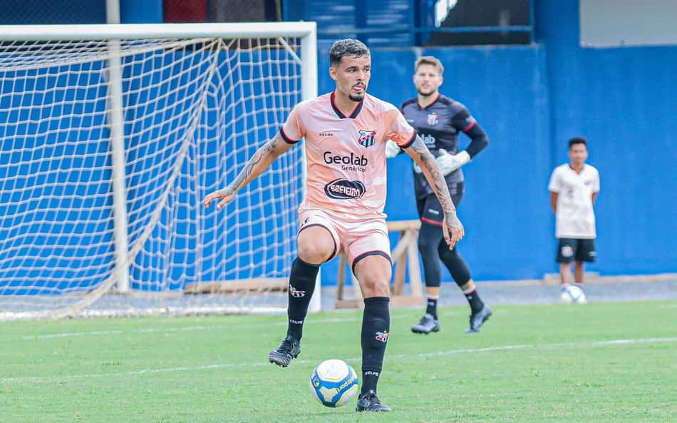 Renan Cocão celebra retorno ao futebol brasileiro e projeta jogo contra o Goiás