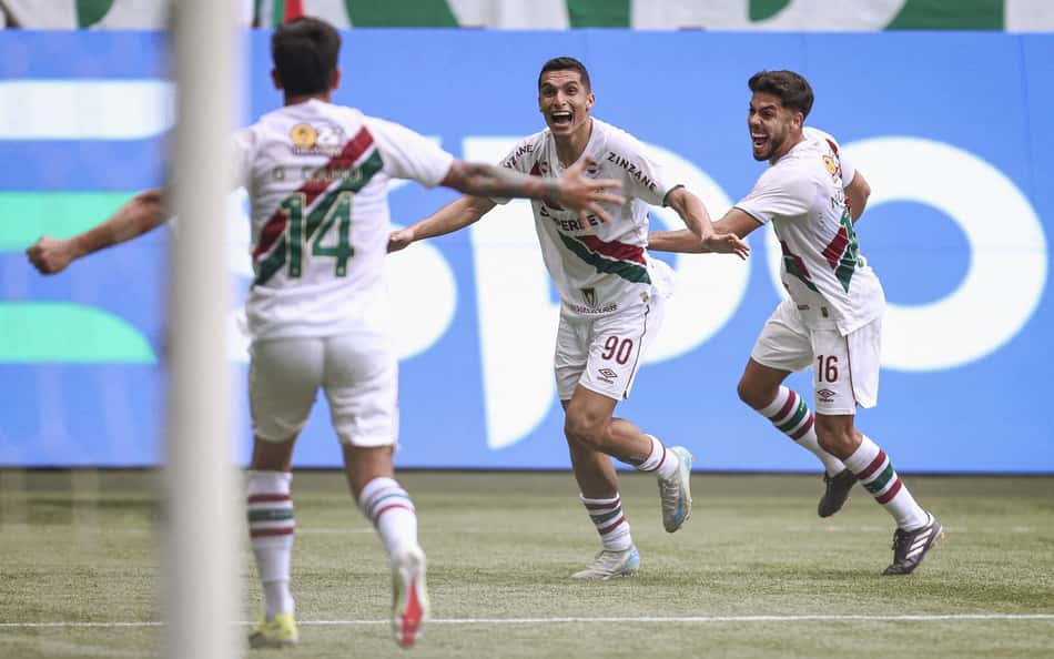 Serna evita alcunha de herói do Fluminense e revela superação na reta final de 2024