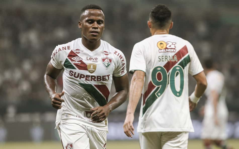 Serna abre o jogo sobre saída de Arias do Fluminense e briga por posição no ataque
