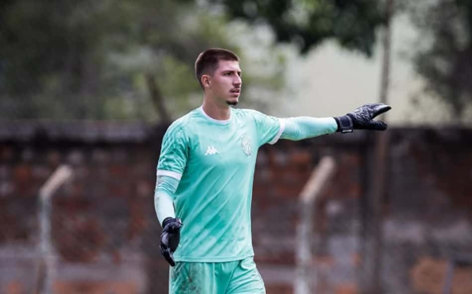 Goleiro do Guarani, Thiago Lenza projeta estreia na Copinha contra o Atlético-MG: 'Grande oportunidade'