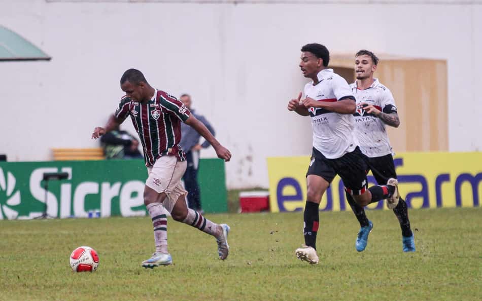 São Paulo vence Fluminense nos pênaltis e avança na Copinha