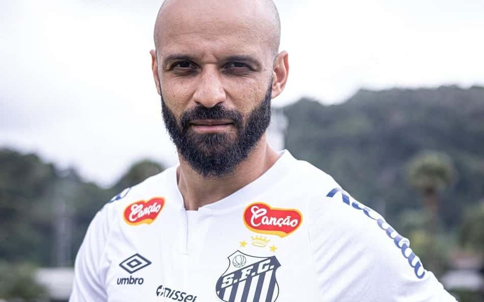 Mercado da bola: Santos anuncia Thaciano, ex-Bahia