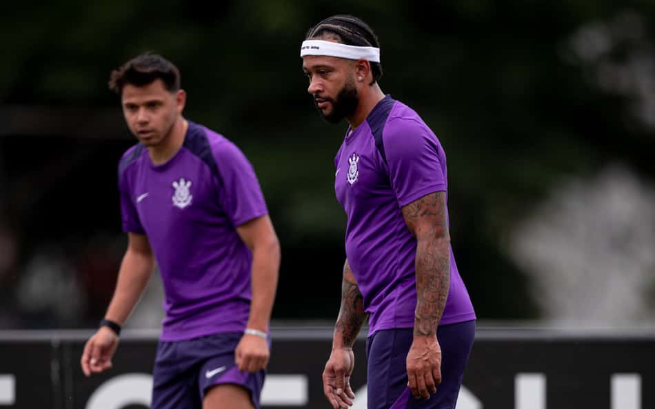 Corinthians derruba bloqueio de verba e quita salários atrasados de janeiro