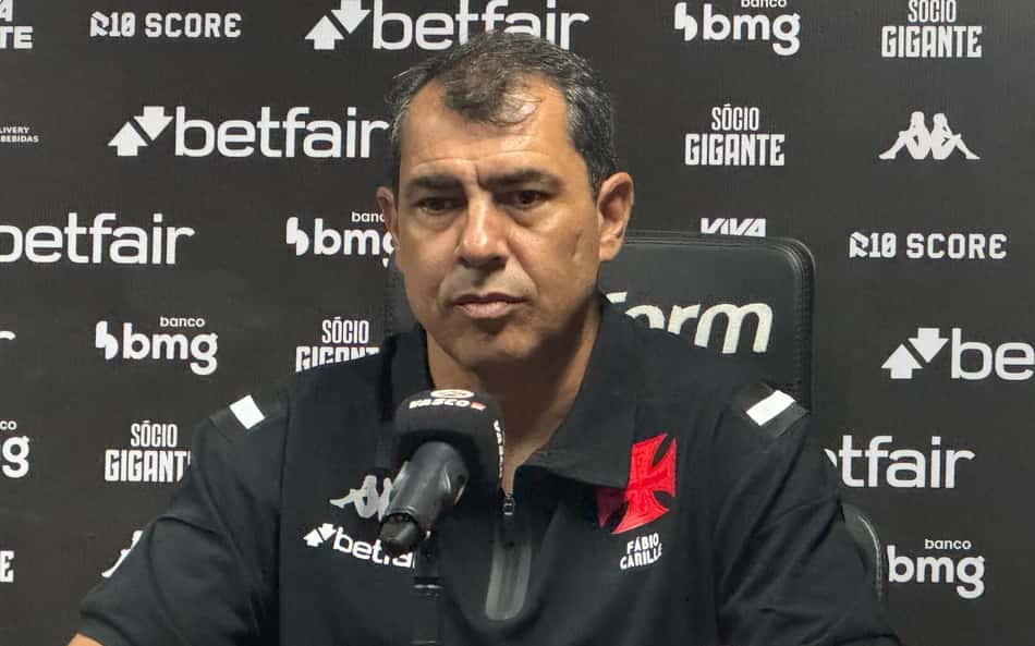 Carille, técnico do Vasco, releva rótulo de retranqueiro: 'Não me incomoda'