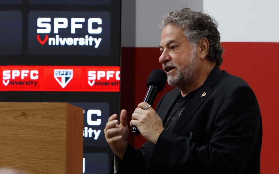 Casares rebate Leila e defende pré-temporada do São Paulo: 'um clube globalizado'