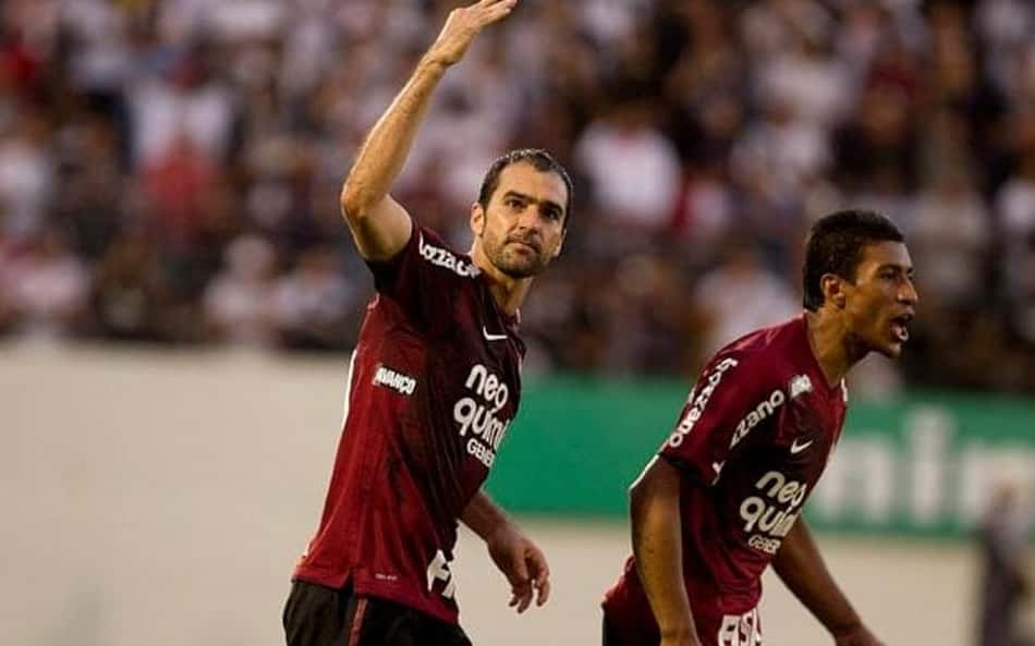 Seu Lance!: a história da camisa do Corinthians de São Jorge de 2011