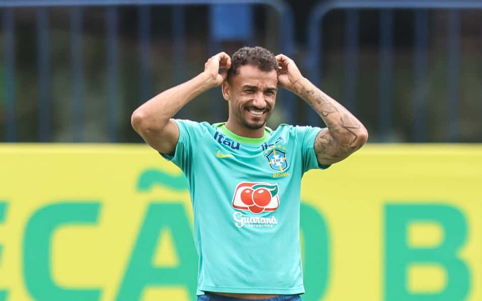 Reforço do Flamengo, Danilo chora ao ouvir mensagem do pai e diz: 'Faltava esse último passo'
