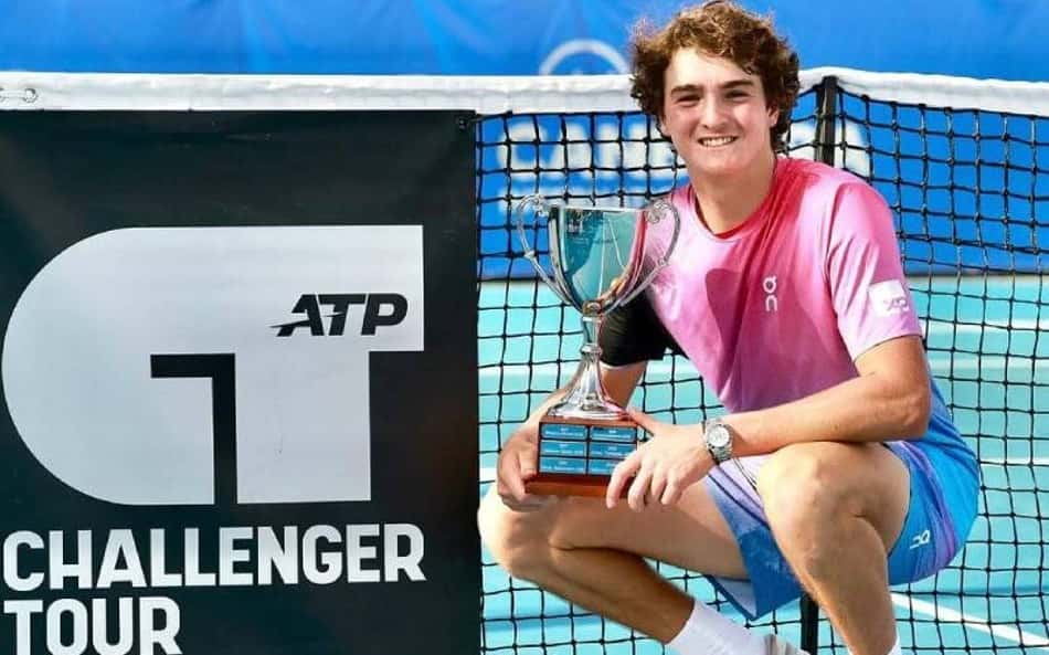 Tenista João Fonseca é campeão em Camberra e chega a dez vitórias seguidas