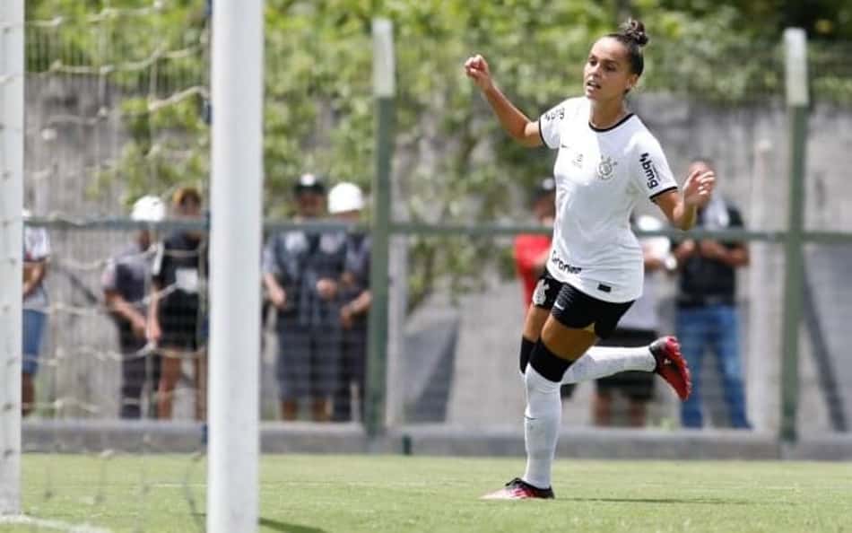 Gabi Portilho exalta Corinthians e revela qual título faltou conquistar pelo clube: 'Mundial'