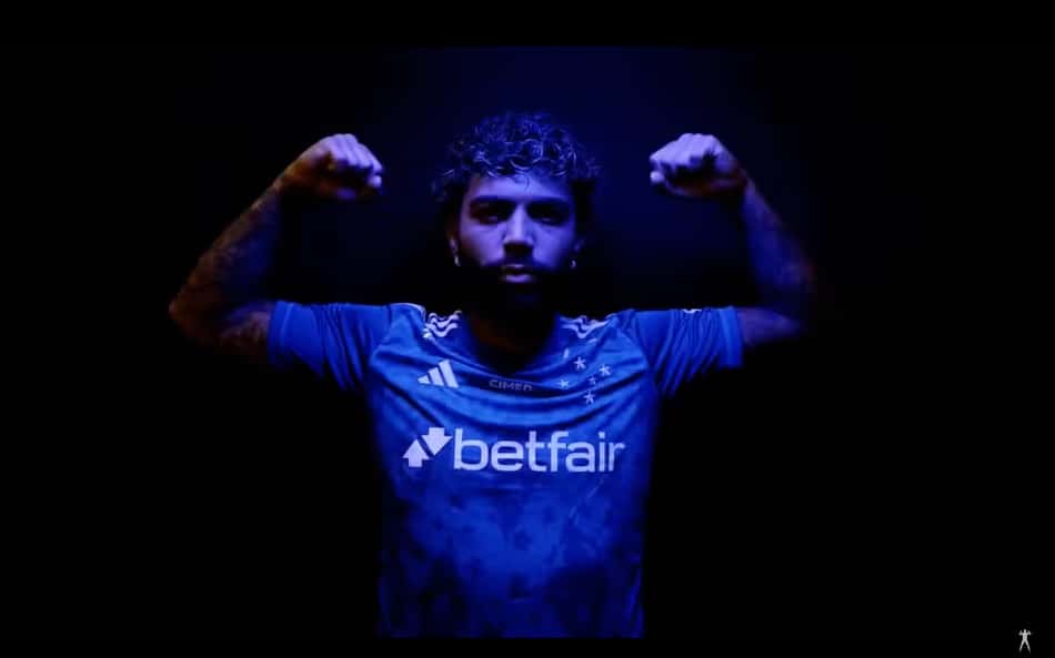 Torcedores do Cruzeiro se emocionam com o anúncio de Gabigol: 'Chorando'