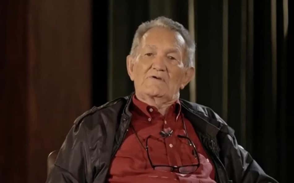 Qual era o time de coração de Léo Batista?