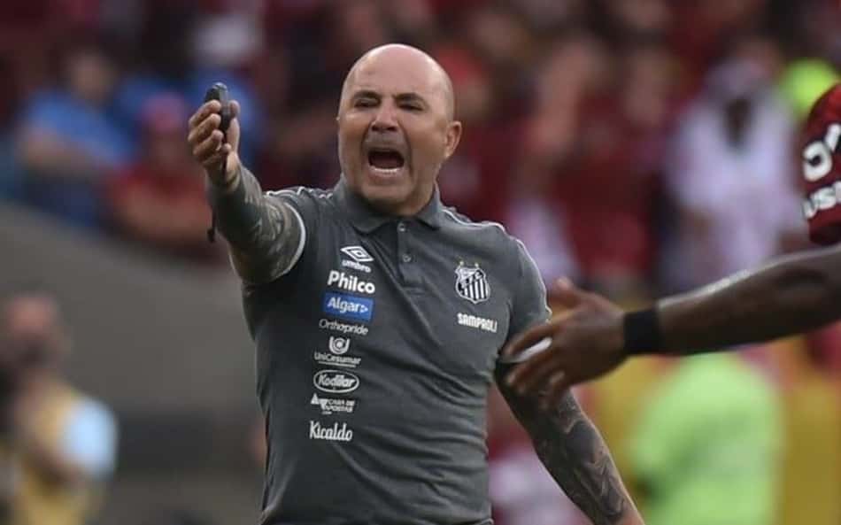 Demissão de Sampaoli mobiliza torcida do Santos nas redes sociais