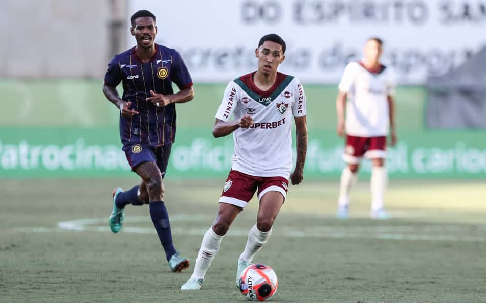 Destaques da base ganham espaço no Fluminense com ausências dos principais jogadores