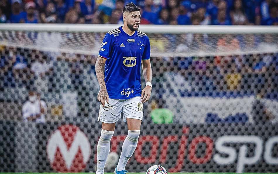 Zagueiro Léo Santos está otimista para o seu retorno ao futebol