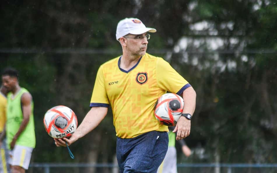 Técnico do Madureira prevê partida difícil contra o Flamengo: 'Muita qualidade'
