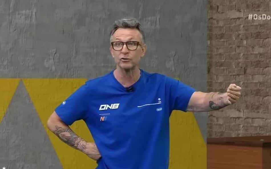 Após saída de Fagner, Neto aponta erro do Corinthians e dispara: 'Não é ídolo'