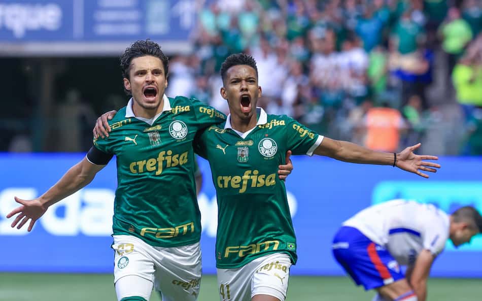 Palmeiras terá 'escalação ideal' para clássico contra o Santos