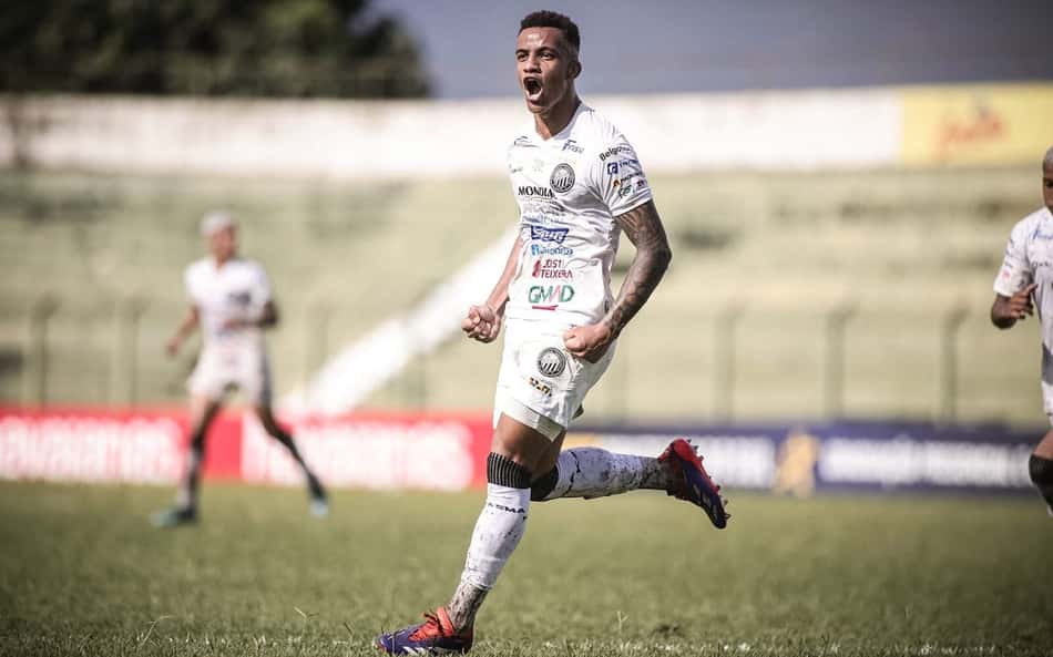 Ryan Santos celebra classificação antecipada do Operário-PR: "sempre especial marcar"