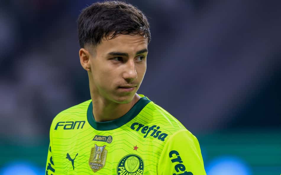 Venda de Vitor Reis é unânime entre internautas do Palmeiras: 'Precisa ser real'