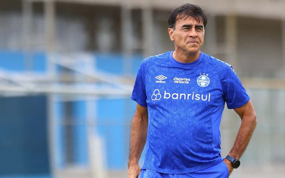 Técnico do Grêmio cita improvisos e vê 'jogo positivo' no Gre-Nal