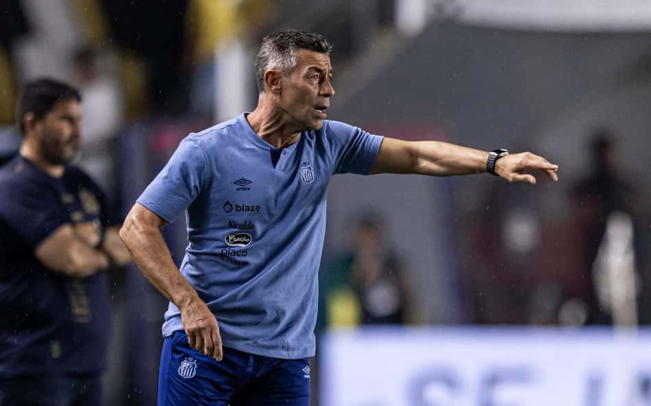 Caixinha vê Santos 'impreciso' com a bola, mas destaca primeiro jogo no ano sem sofrer gol