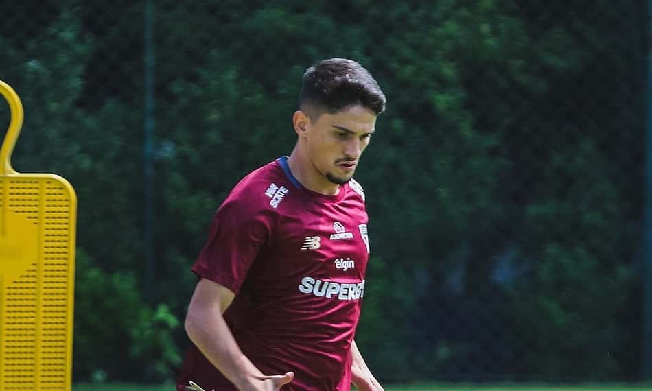 Pablo Maia no treino do São Paulo no CT da Barra Funda