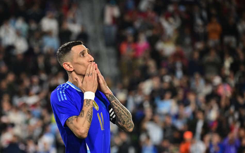 Di María compara Messi e Cristiano Ronaldo: 'Diferença muito grande'
