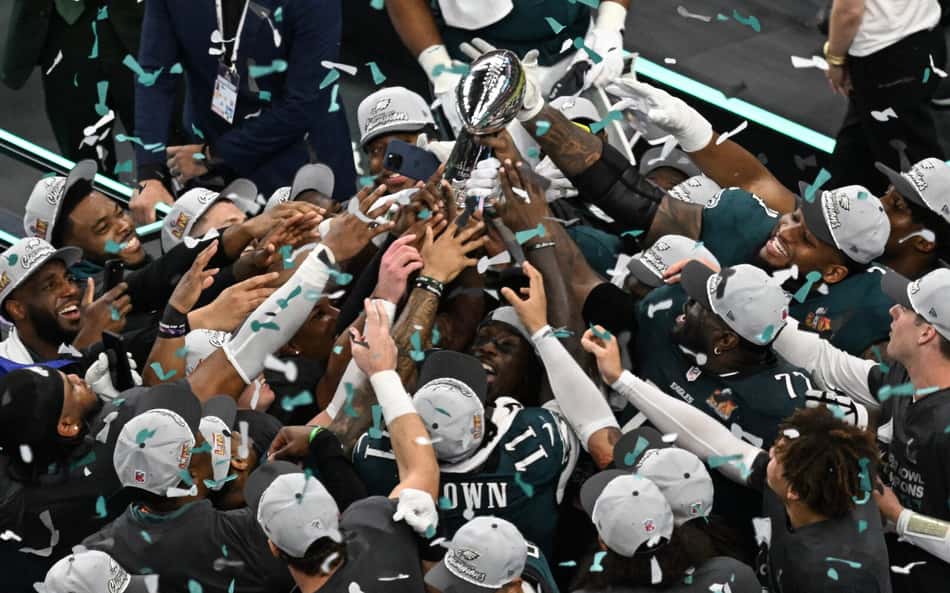 AFP__20250210__36XF8TP__v1__HighRes__SuperBowlLixBetweenTheKansasCityChiefsAndThePhi-scaled-aspect-ratio-512-320