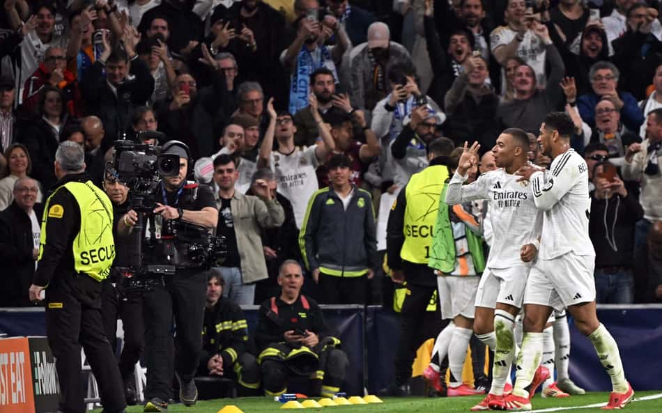 Mbappé faz três, Real Madrid vence o Manchester City e está nas oitavas da Champions League