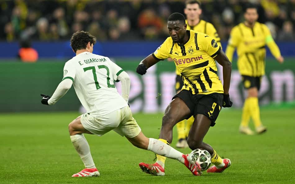Dortmund empata com o Sporting e vai às oitavas da Champions League