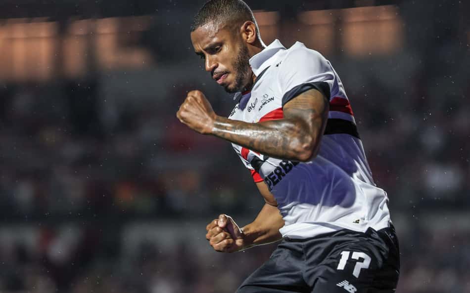 São Paulo vence São Bernardo e garante mando na decisão do Paulistão
