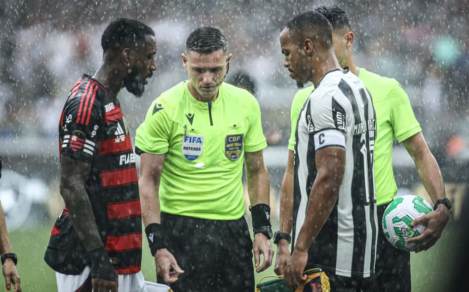 Gerson exalta trabalho de Filipe Luís após título do Flamengo: 'Acreditamos no projeto'