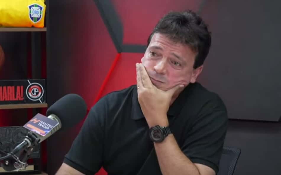 Fernando Diniz rebate críticas à falta de variação: 'Perfeito idiota'