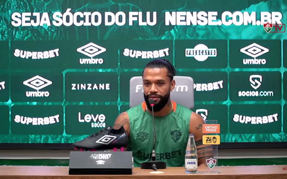 Apresentado pelo Fluminense, Otávio se coloca à disposição para estreia e mostra ambição: 'Marcar meu nome'