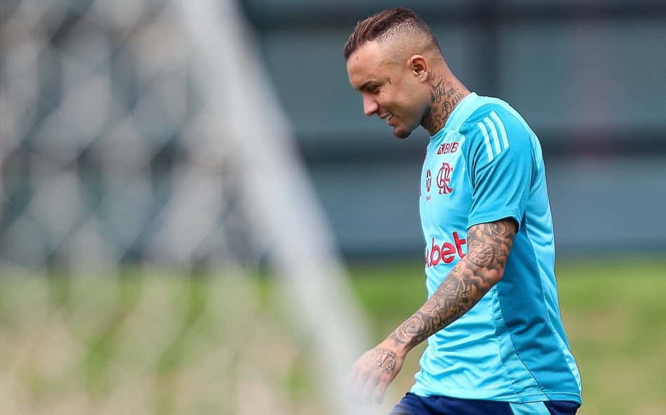 Flamengo confirma lesão de Cebolinha, que não deve enfrentar o Vasco