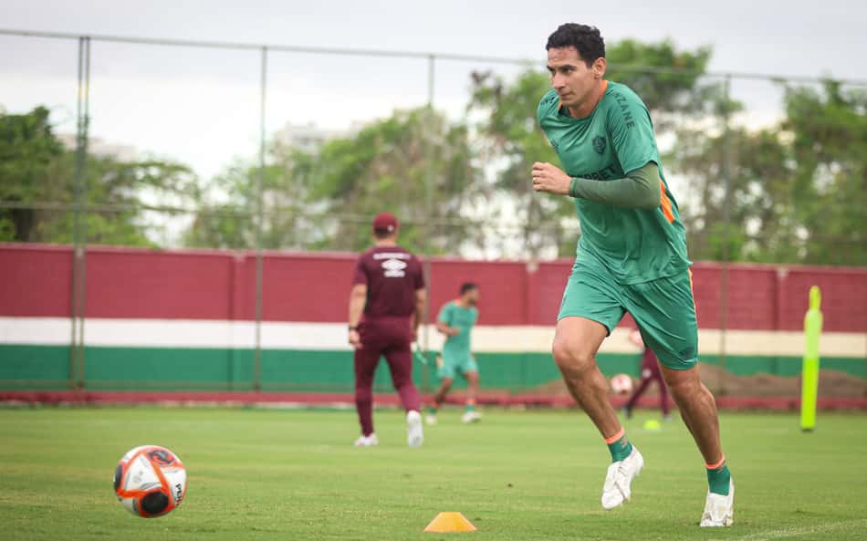 Fluminense vive 'Dia D' por Ganso às vésperas de novas decisões