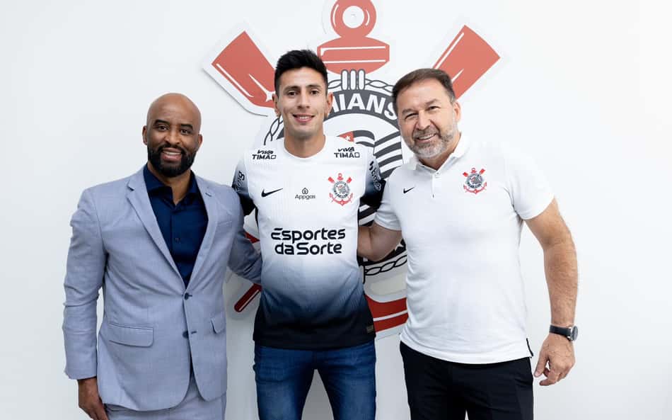 Corinthians anuncia a contratação de Fabrizio Angileri; veja detalhes