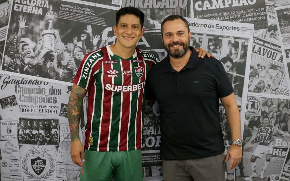Fluminense anuncia renovação com Cano até dezembro de 2026