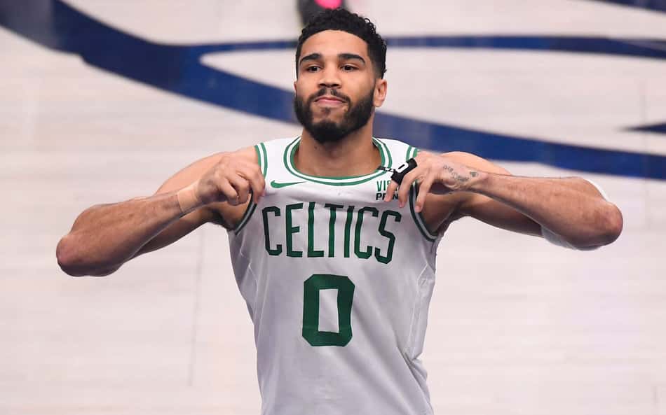 Entre estrelas, treinador destaca Jayson Tatum: 'Melhor jogador do melhor time da NBA'