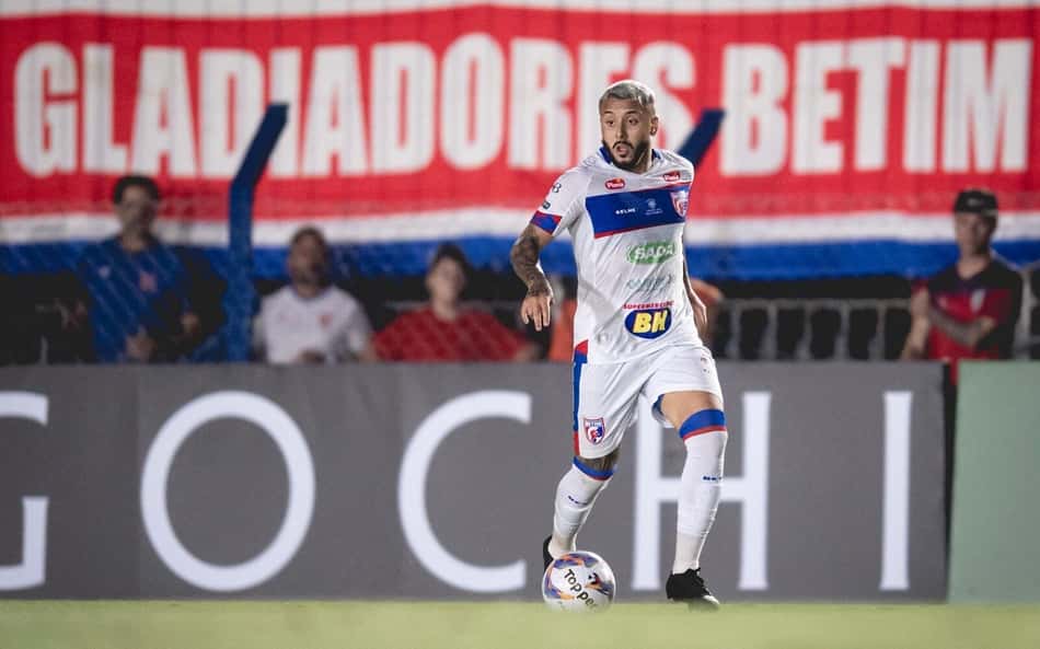 Betim: João Diogo celebra primeiro gol pelo clube e liderança do grupo no Mineiro
