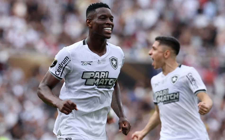 Luiz-Henrique-comemora-gol-marcado-pelo-Botafogo-sobre-o-Atletico-MG-na-final-da-Libertadores-scaled-aspect-ratio-512-320