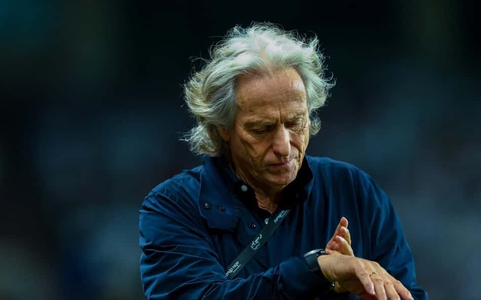 Al-Hilal convoca 'reunião de emergência' com Jorge Jesus após goleada