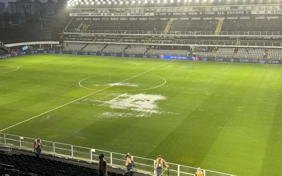 Santos x São Paulo é adiado em meia hora por conta de forte chuva