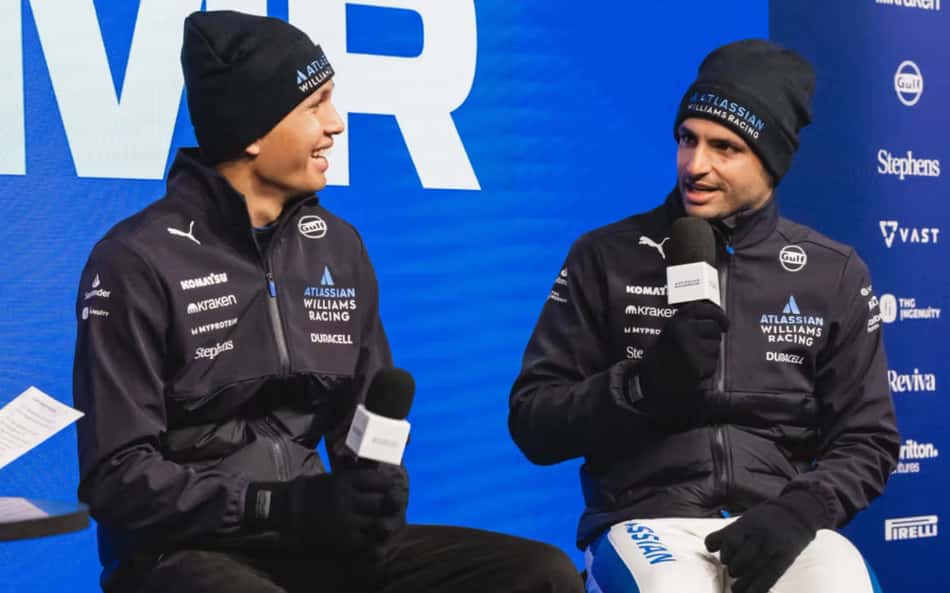 Sainz vê novo carro 'melhor do que esperado' e celebra parceria com Albon