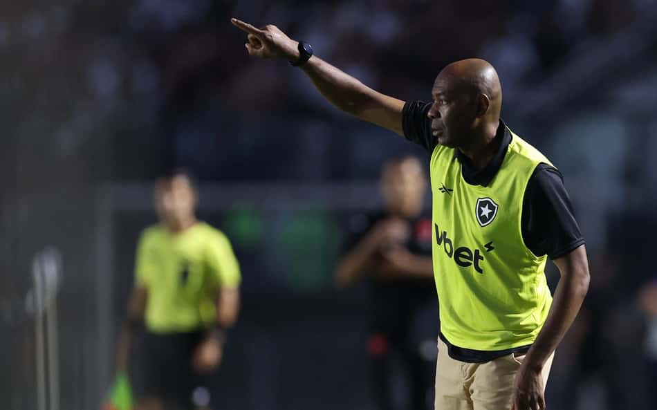 Viradas na Recopa: em quem o Botafogo pode se espelhar para 'remontada' contra o Racing?