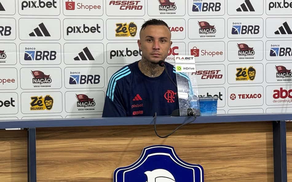 Cebolinha responde se tem favoritismo em Botafogo x Flamengo na Supercopa Rei