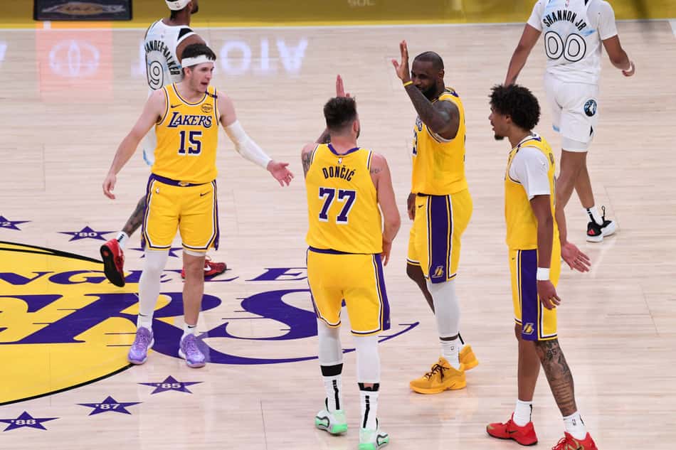 Minnesota Timberwolves v Los Angeles Lakers