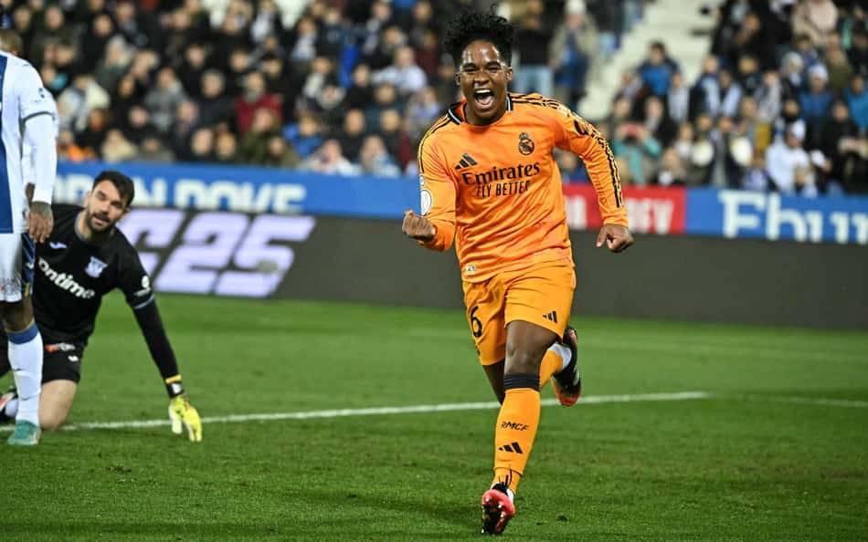 Gol de Endrick pelo Real Madrid leva web ao delírio: 'Tem muita estrela'