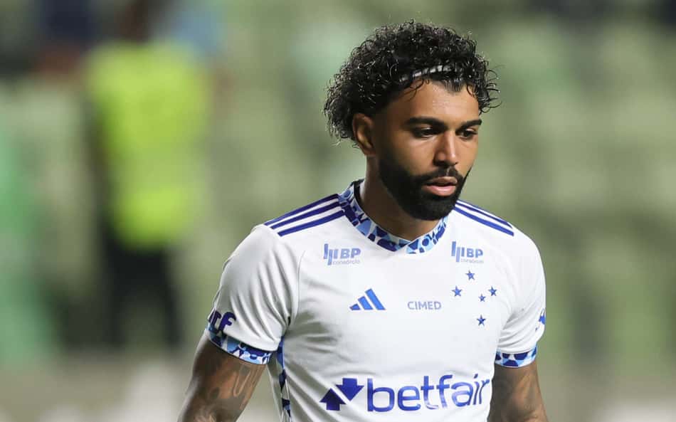 Jornalista comenta atitude de Gabigol em eliminação do Cruzeiro: 'Cabeça inchada'